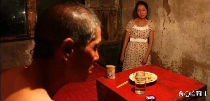 美女操穴逼的相关介绍