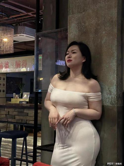 夜深沉影院的相关介绍
