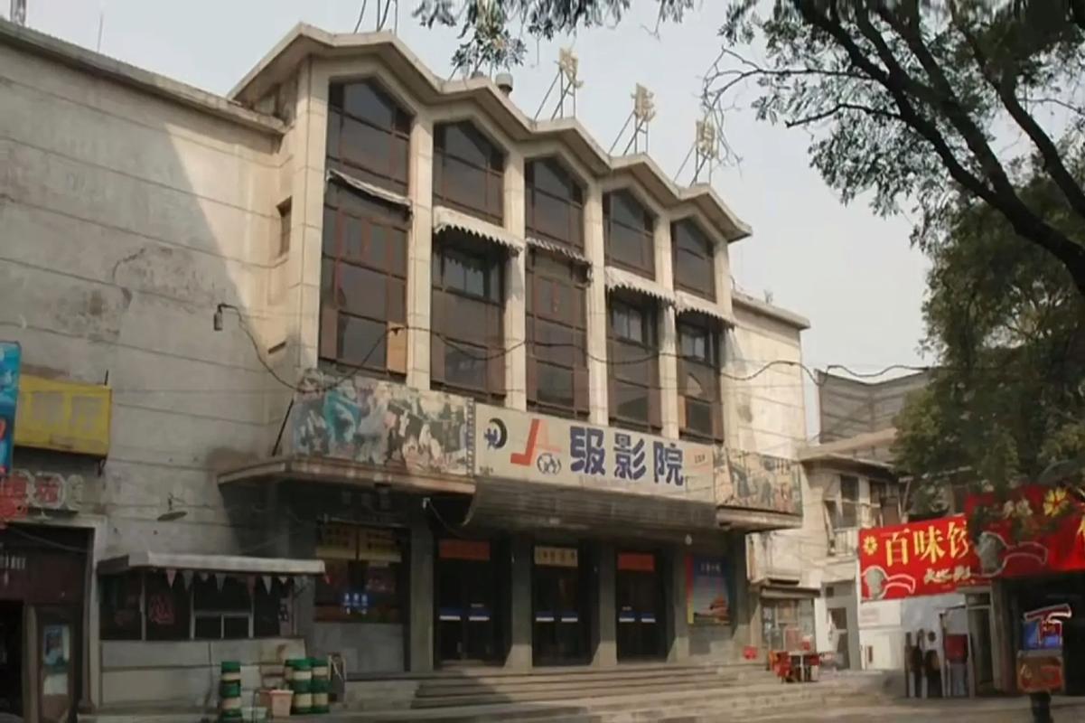 欧美老熟妇1的相关介绍