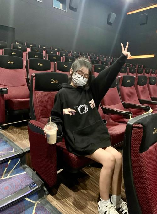 亚洲中文少妇的相关介绍