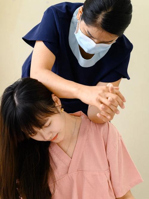 欧美日韩人妻熟女的相关介绍