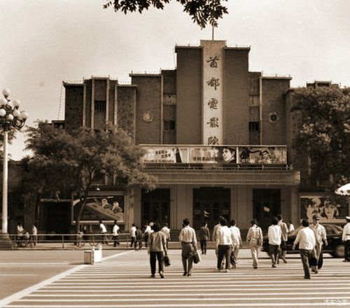 精品久久久……的相关介绍
